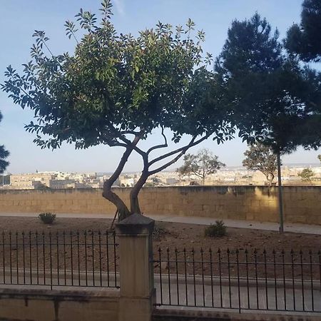 Valletta Malta Il Furjana Bagian luar foto